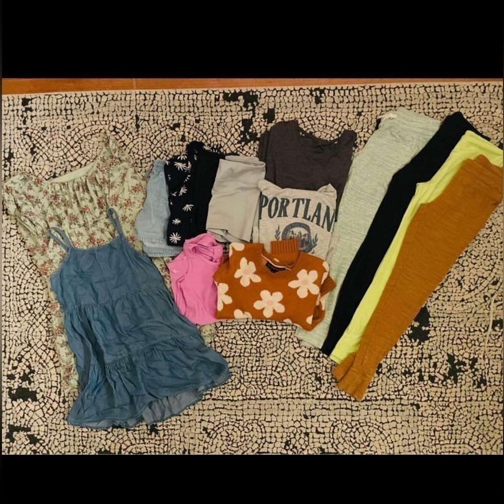 Girls mixed lot of 10/12 clothing
